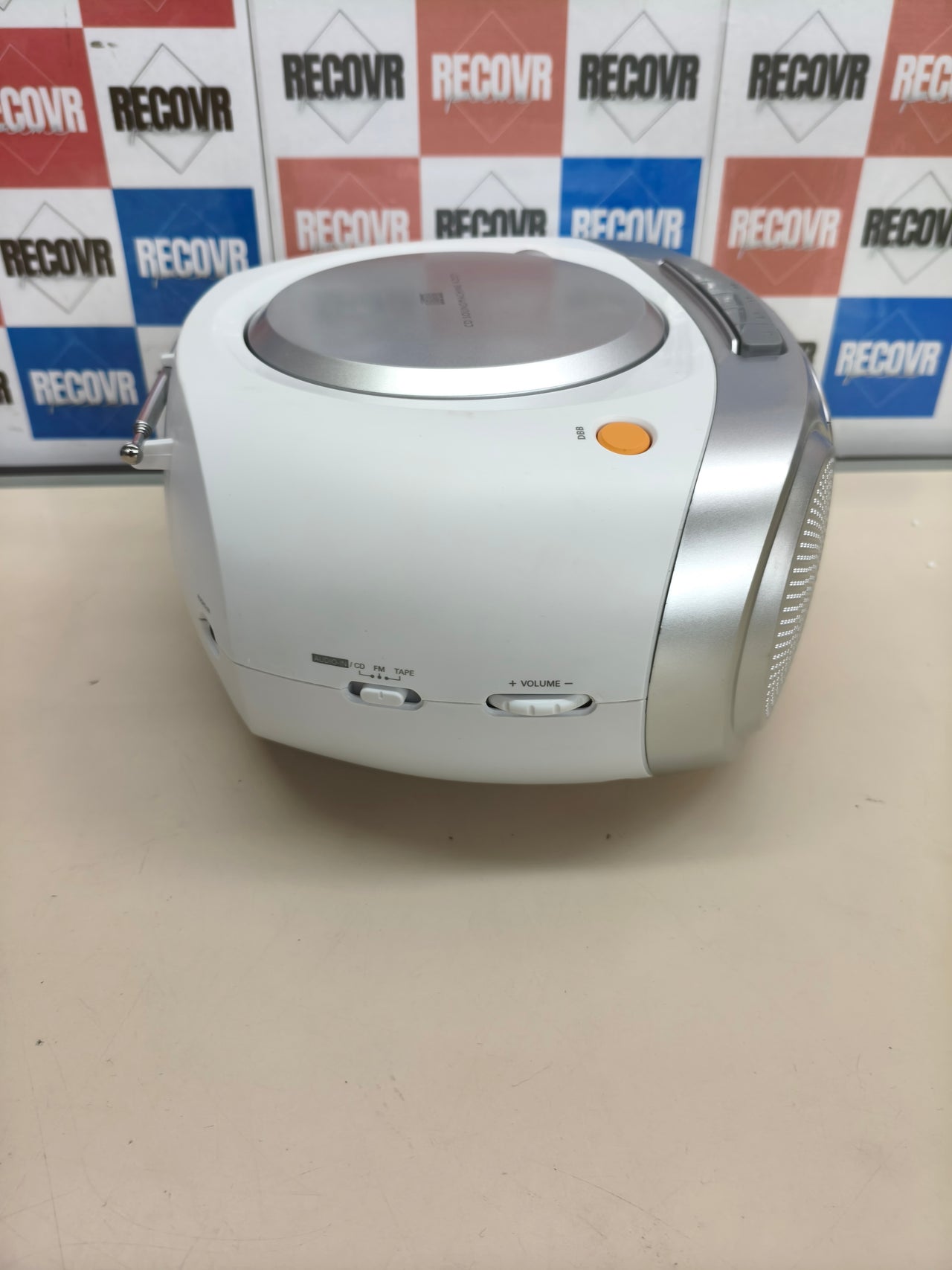 Radio CD portátil Philips AZ127/12 con casete