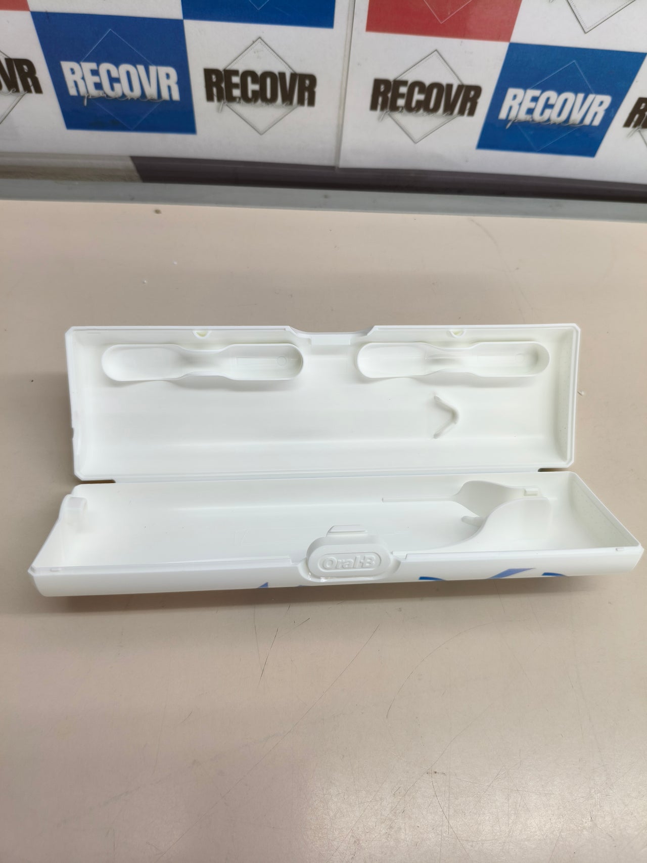 Cepillo de dientes eléctrico Oral-B Pro 1 750.