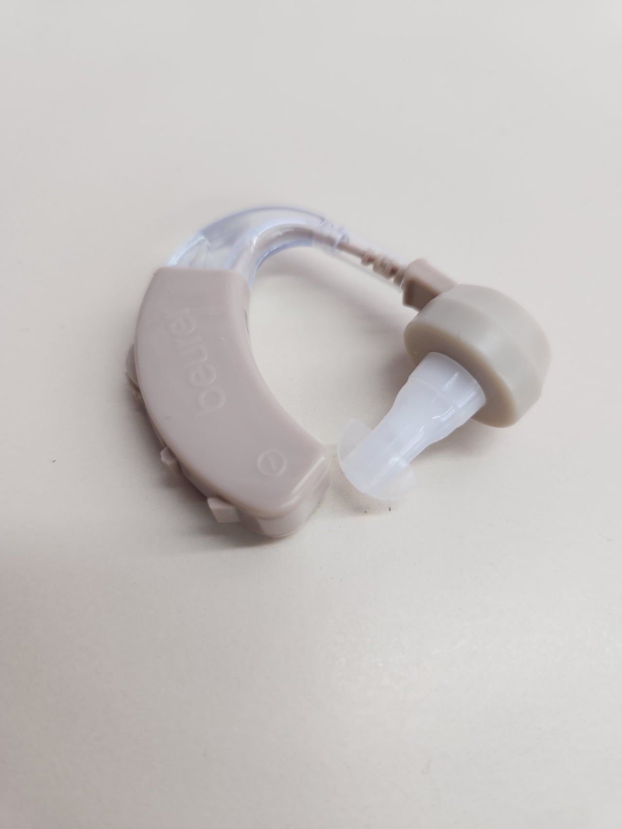 Amplificador Auditivo Beurer HA 20 – Ajustable, 40 dB, Diseño Ergonómico