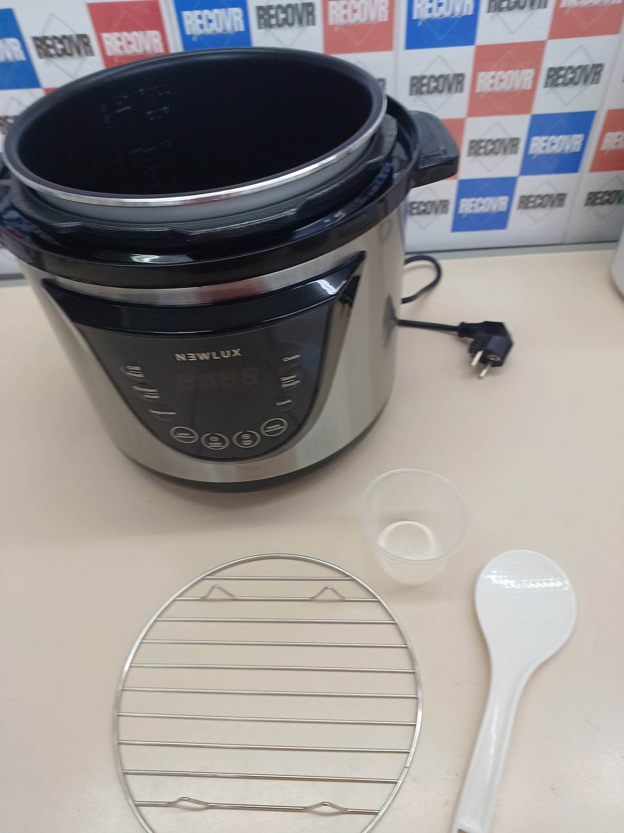 Olla presión programable 6 L 1000 W – Newlux