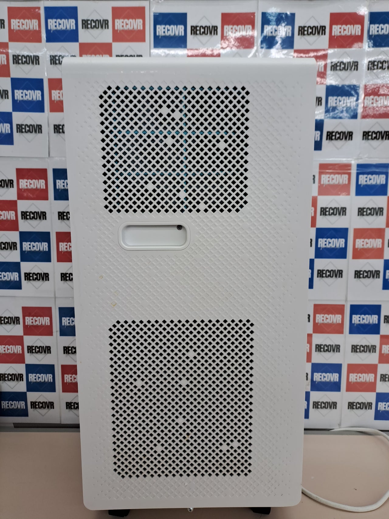 Aire acondicionado portátil 9000 BTU con calor Cecotec