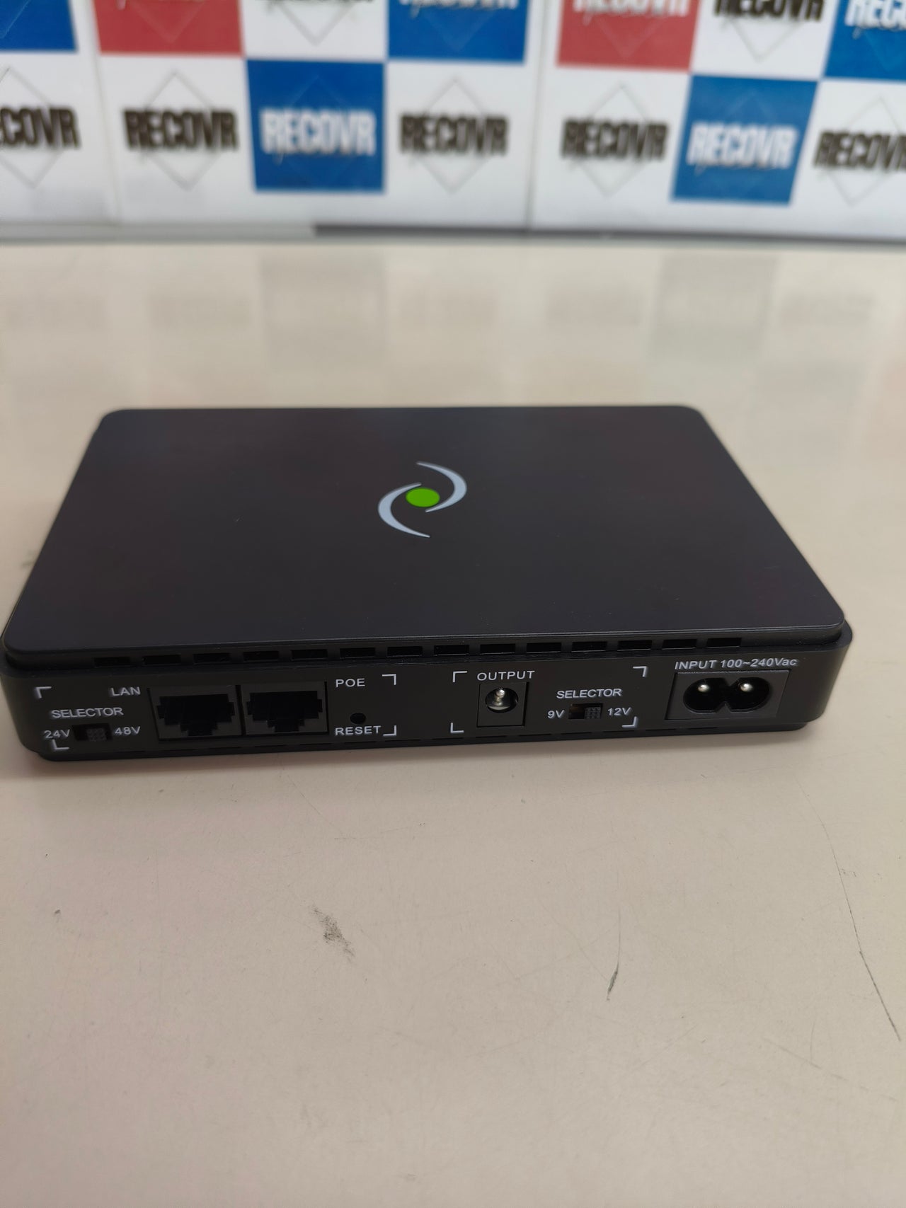 Batería de respaldo para router, módem y cámaras de seguridad.