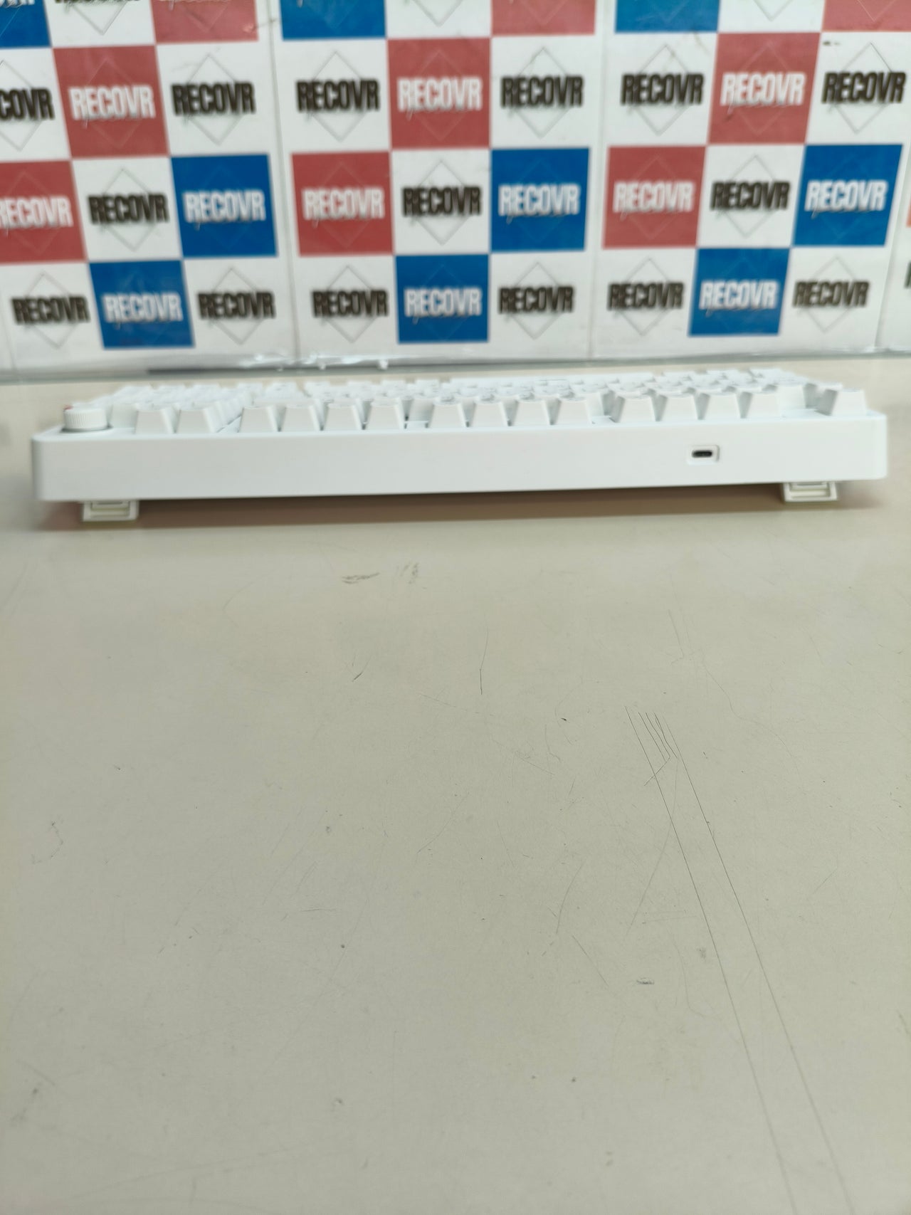 Teclado mecánico gaming Mars Gaming MKPRO