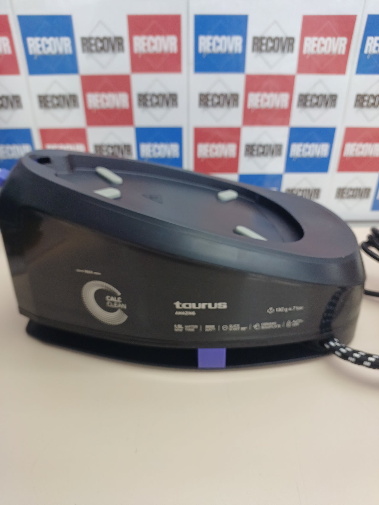 Centro planchado 3000 W con golpe 400 g TAURUS