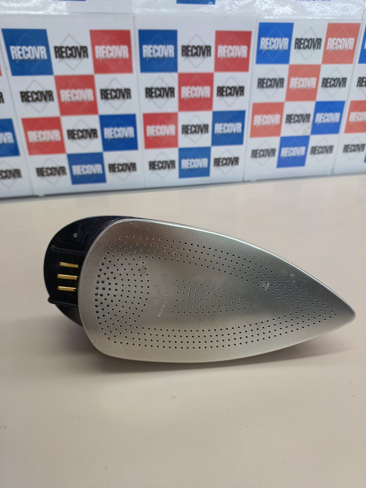 Plancha sin cable con golpe de vapor 115 g/min Rowenta