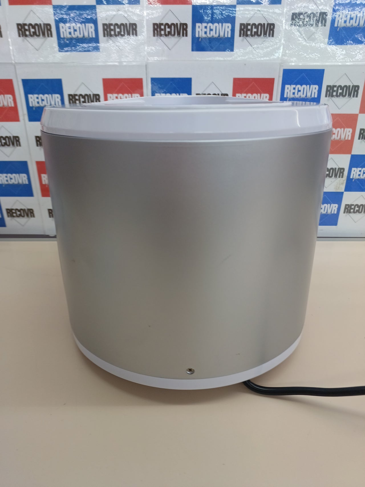 Heladera con compresor 1L con pantalla LCD Ariete