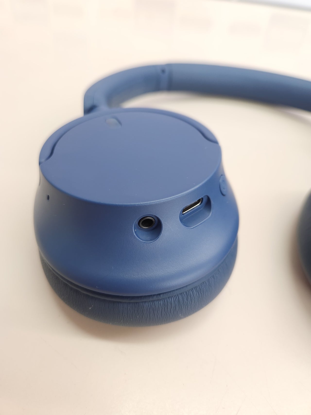 Auriculares Sony WH-CH720N con Noise Cancelling