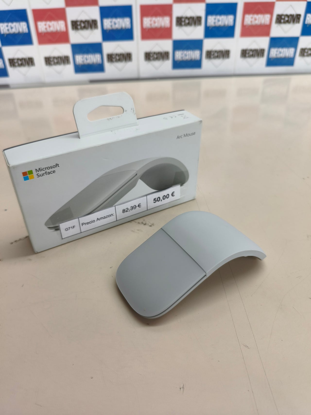 Ratón Bluetooth Microsoft Surface Arc Mouse gris claro