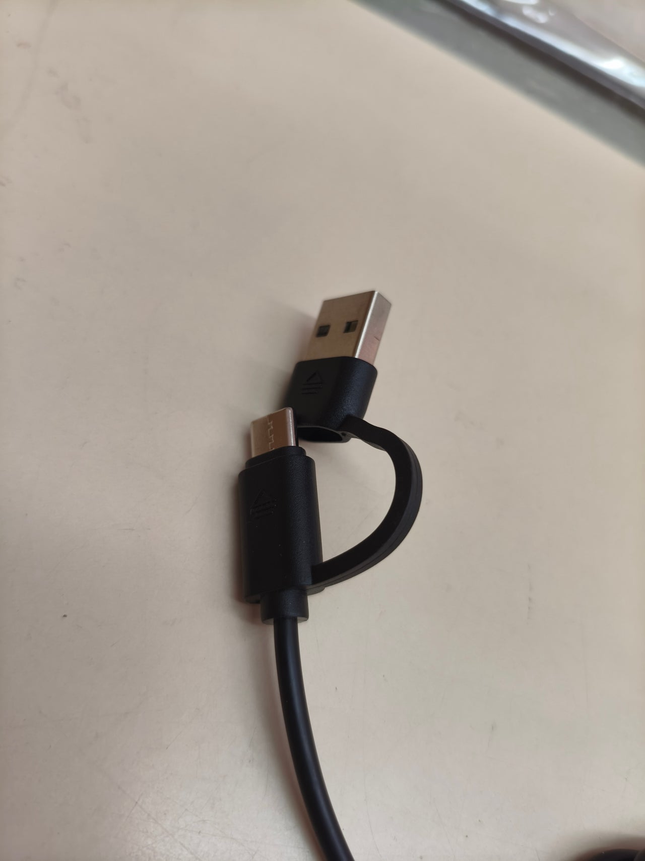 Trust Taro - Teclado con cable para Windows
