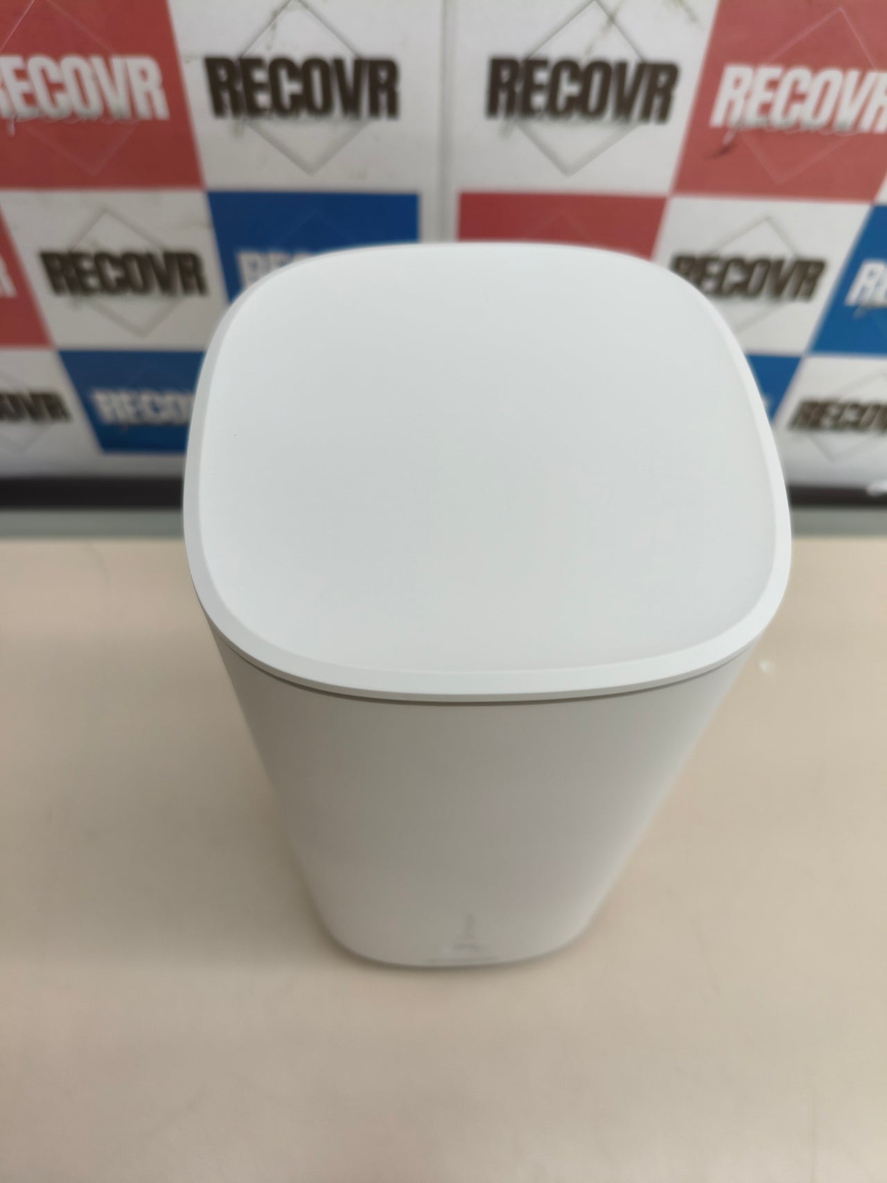 Router 5G Strong WiFi 6 AX3000 con ranura SIM y puerto 2,5 GbE