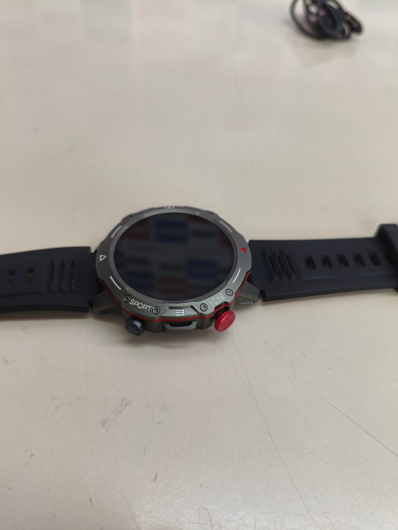 Reloj inteligente con llamadas, pantalla HD y monitorización de salud
