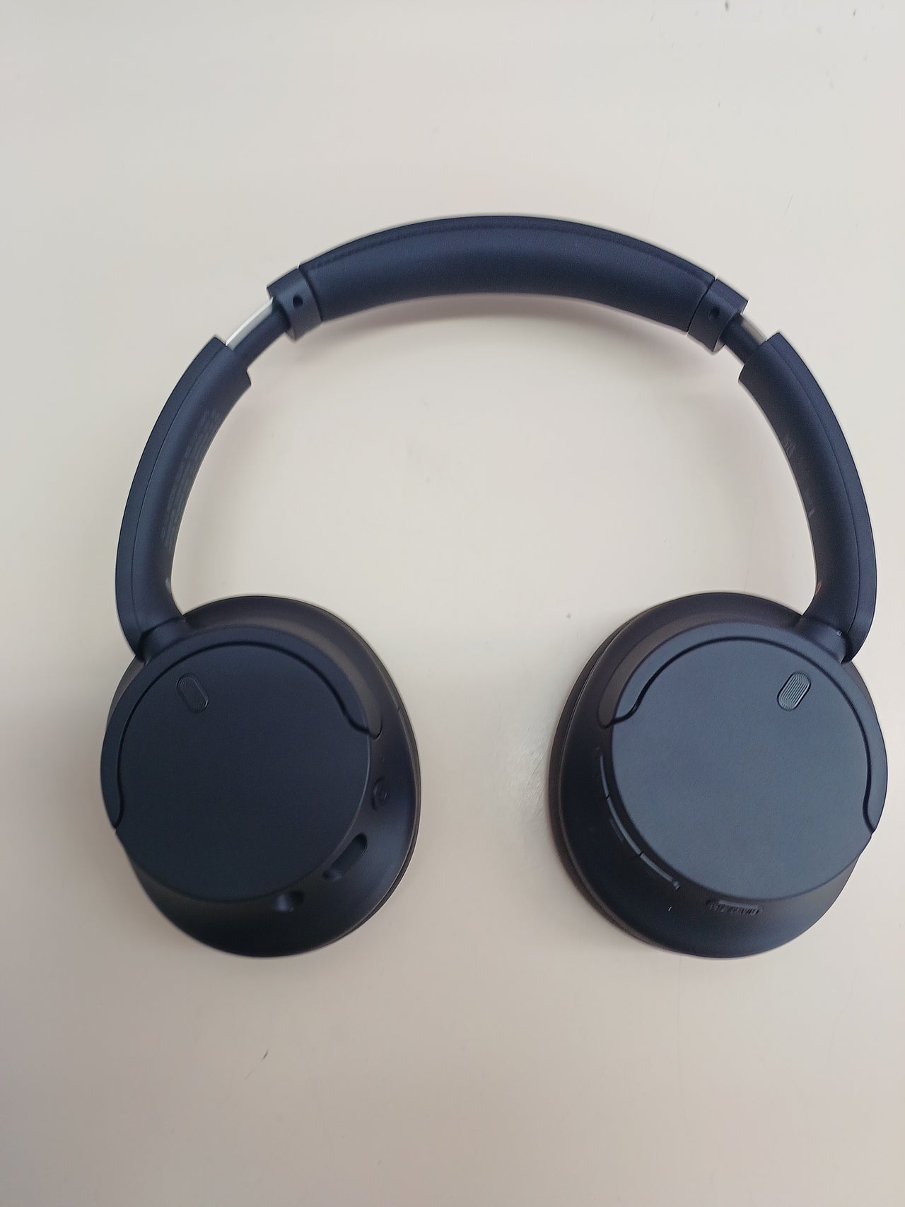 Auriculares BT con cancelación y 50h batería Sony