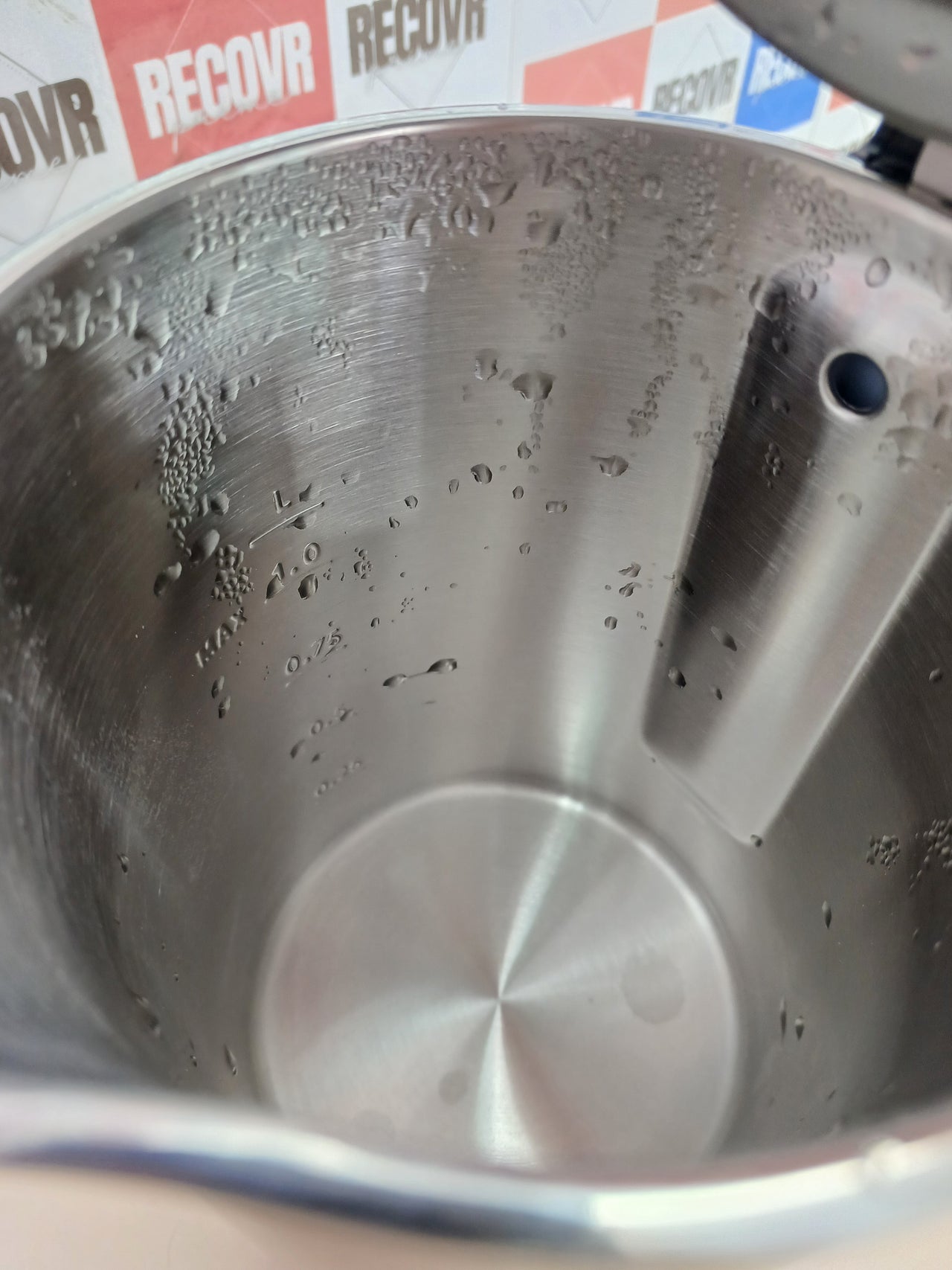 Hervidor eléctrico 1850 W 1,0 L acero negro antical – ZWILLING ENFINIGY