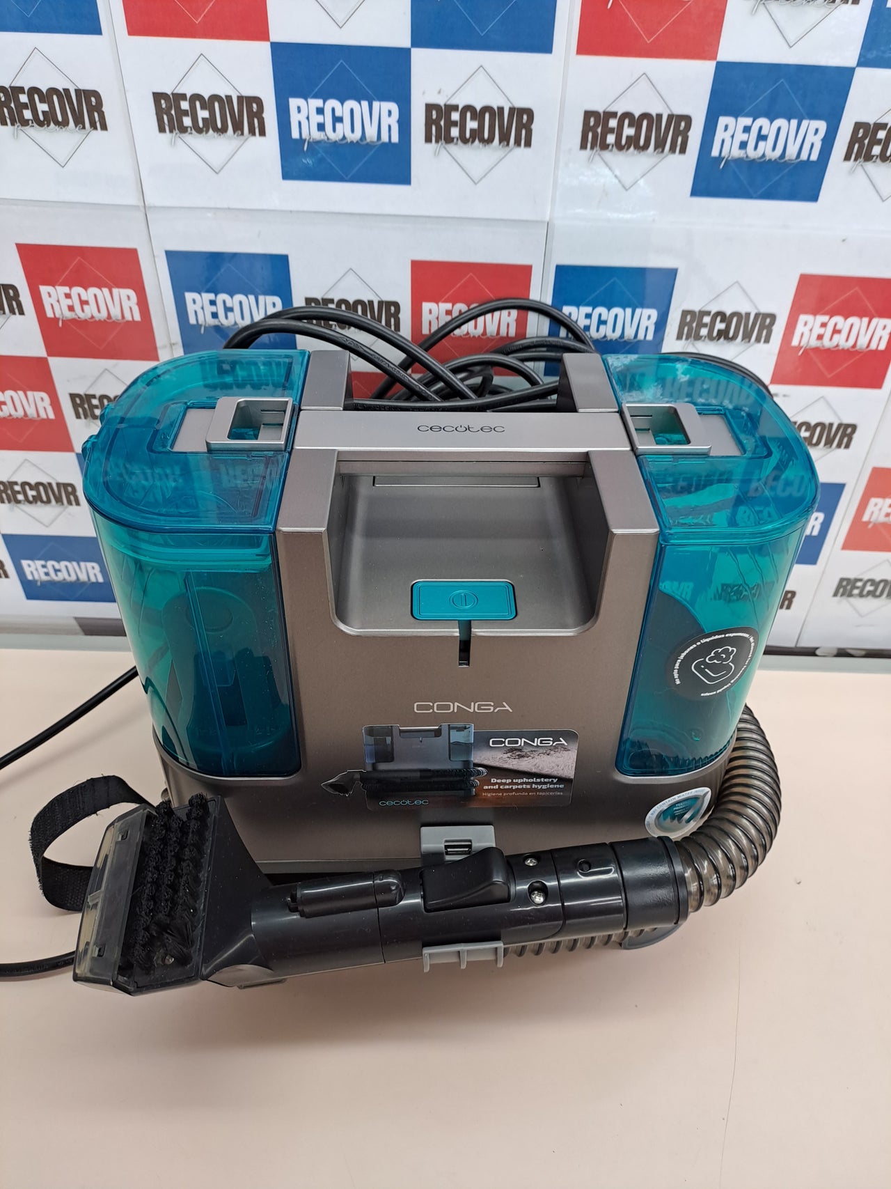 Aspirador tapicerías 400 W doble depósito – Cecotec