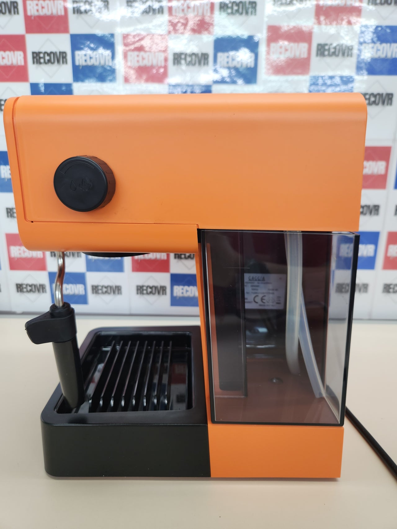Cafetera 1900W Espresso Manual para Café Molido o Monodosis, sistema POD para Espressos Cremosos con Monodosis, Preinfusión Automática, Nuevo Modelo 2023, 100% Made in Italy Gaggia EG2109 Orange
