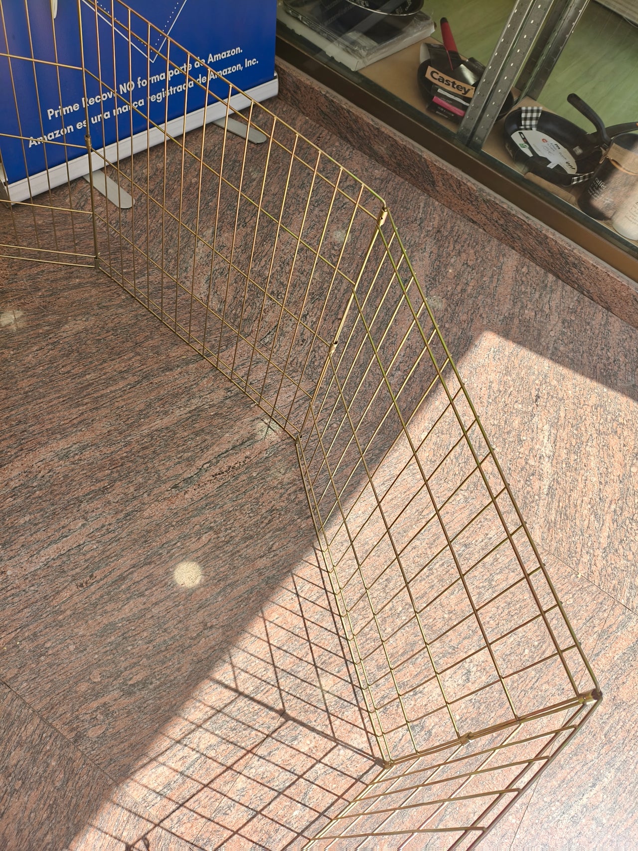 Parque metálico plegable para perros con puerta