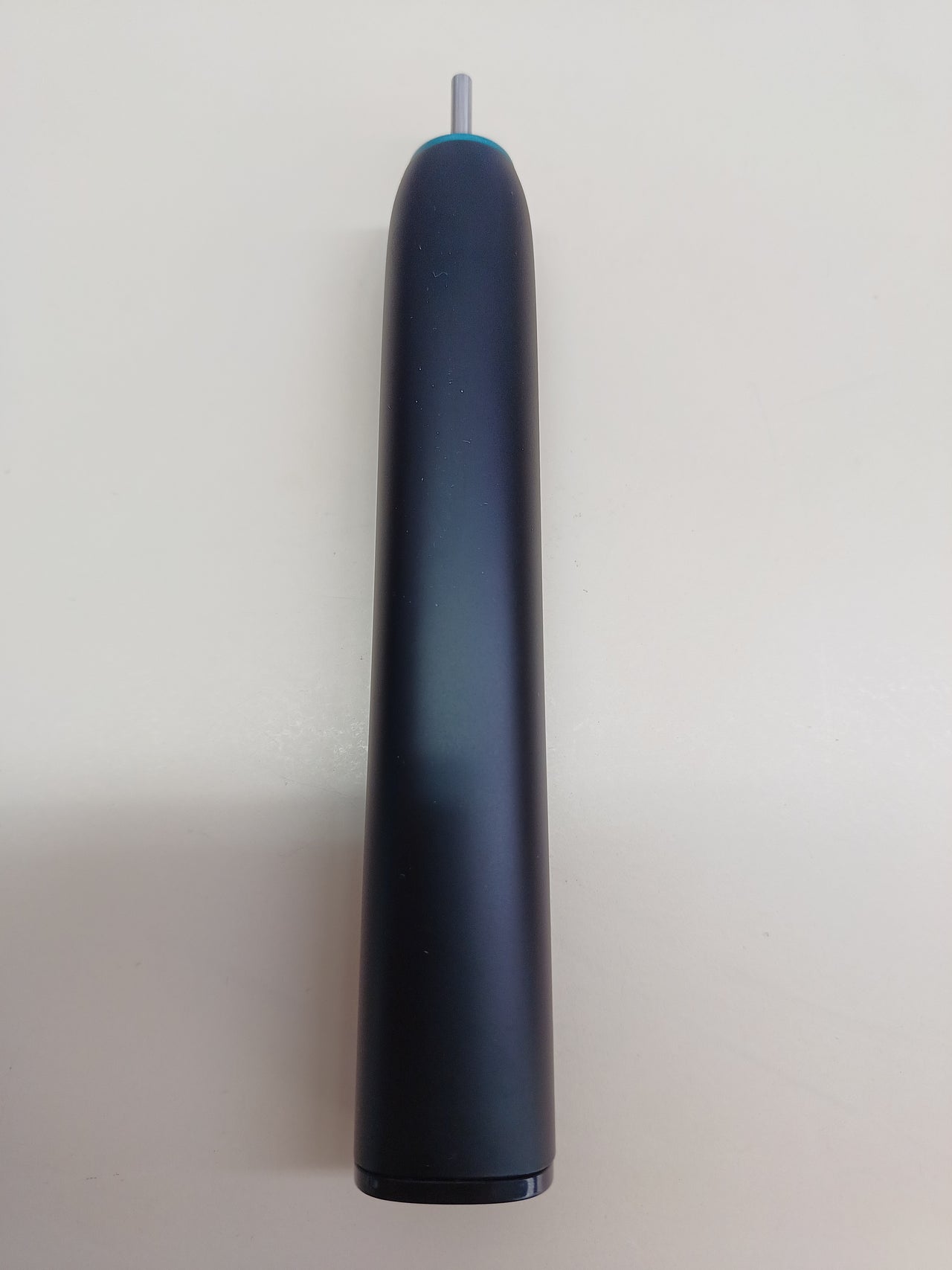 Cecotec Centro de Estación Bucal o Dental Bamba ToothCare Jet Clean. 18 W, Irrigador 600 ml de Capacidad, 10 Niveles de Presión, 7 Cabezales y Cepillo de Dientes Eléctrico con 5 Modos