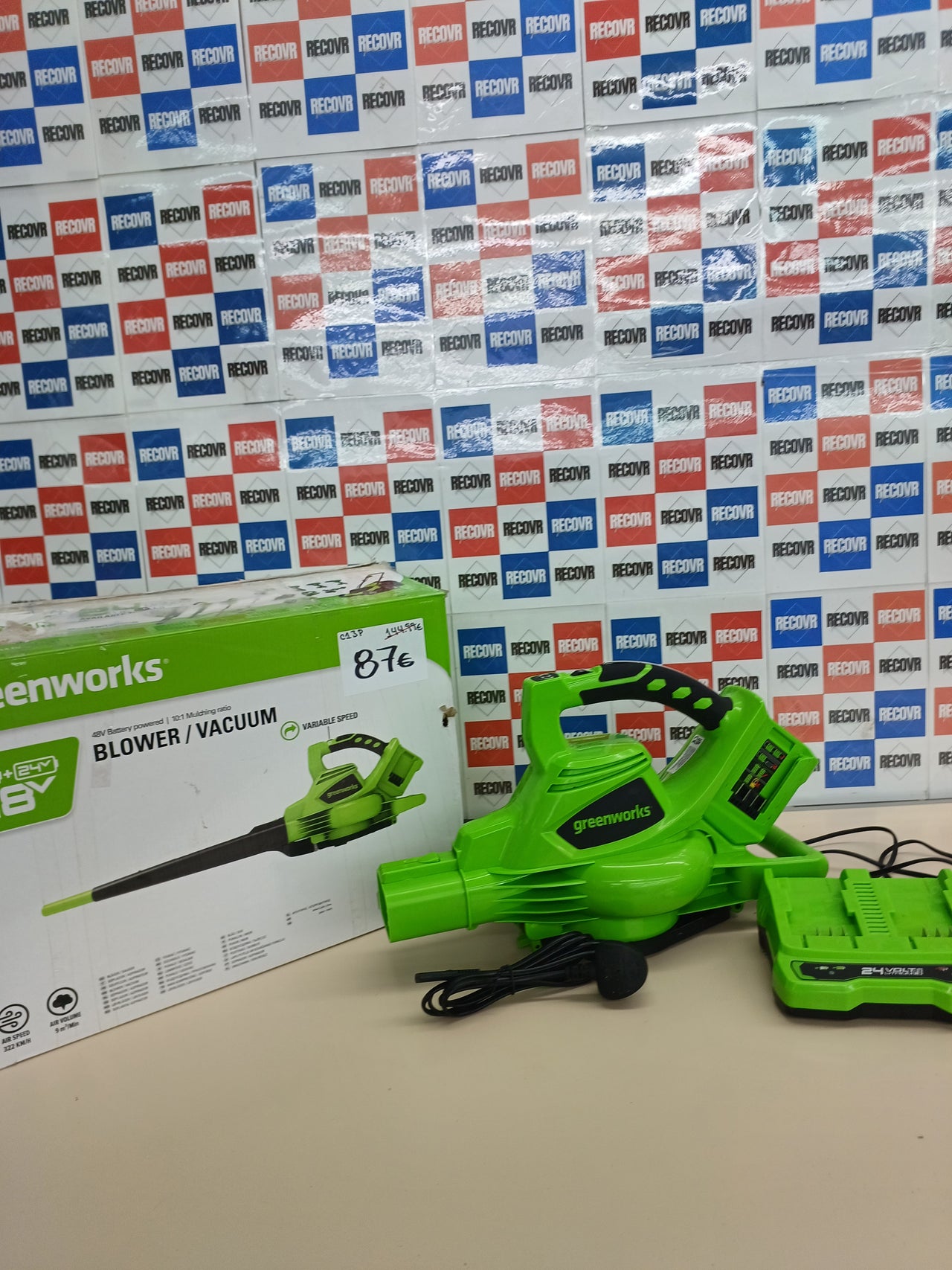 Aspirador y soplador 2en1 24V sin batería – Greenworks