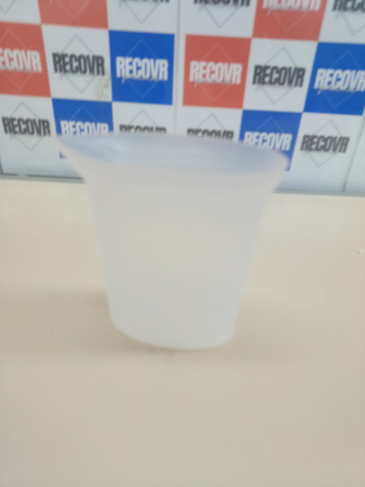 Plancha vertical viaje 2000 W, rápida y eficaz STEAMONE