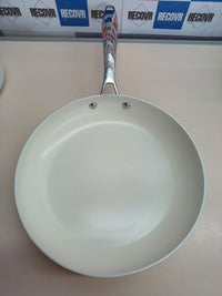 Batería cocina 8 piezas cerámica – Amazon Basics
