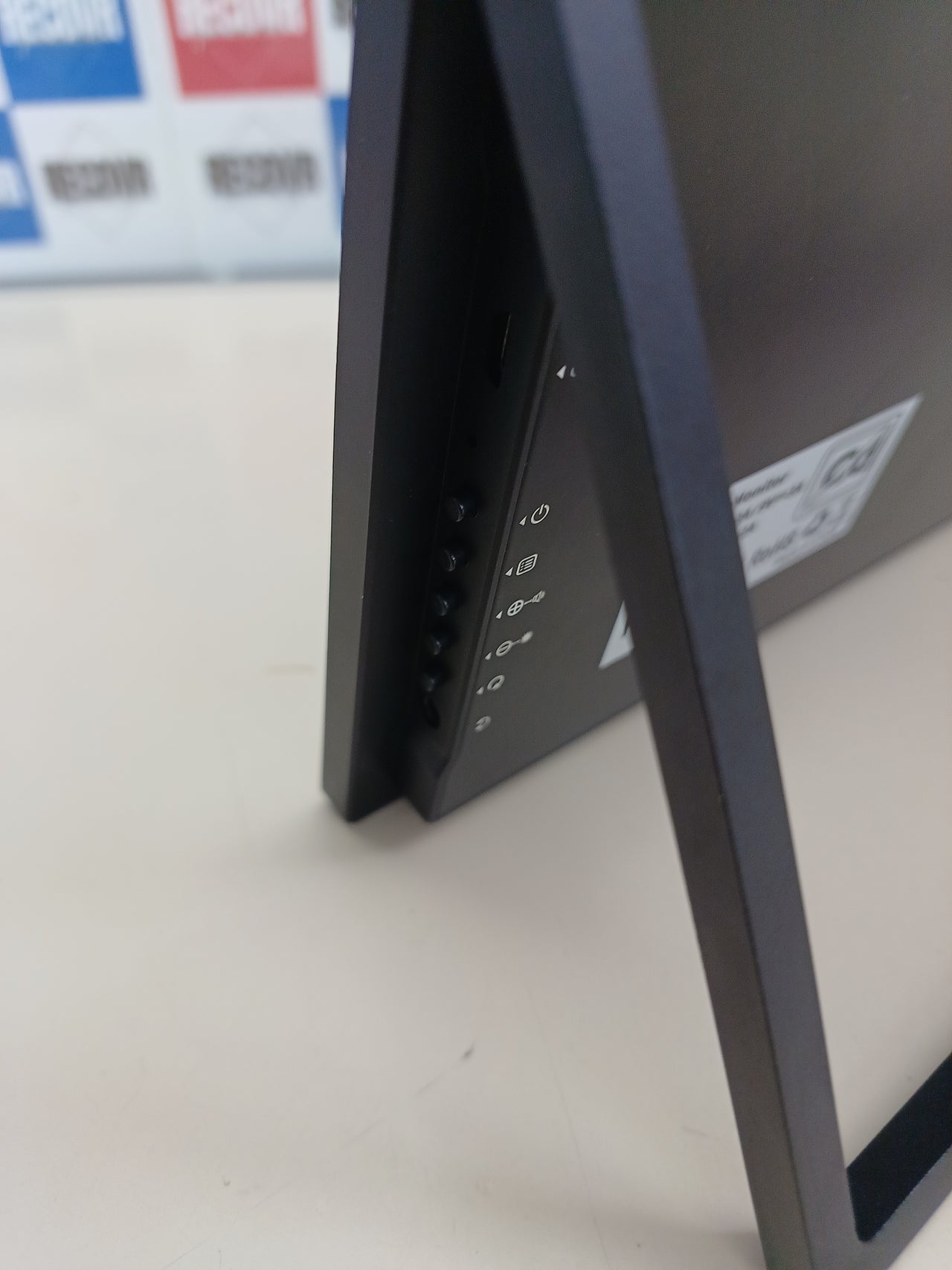 Monitor portátil 22" 2K HDMI/Type-C altavoces Sightnith