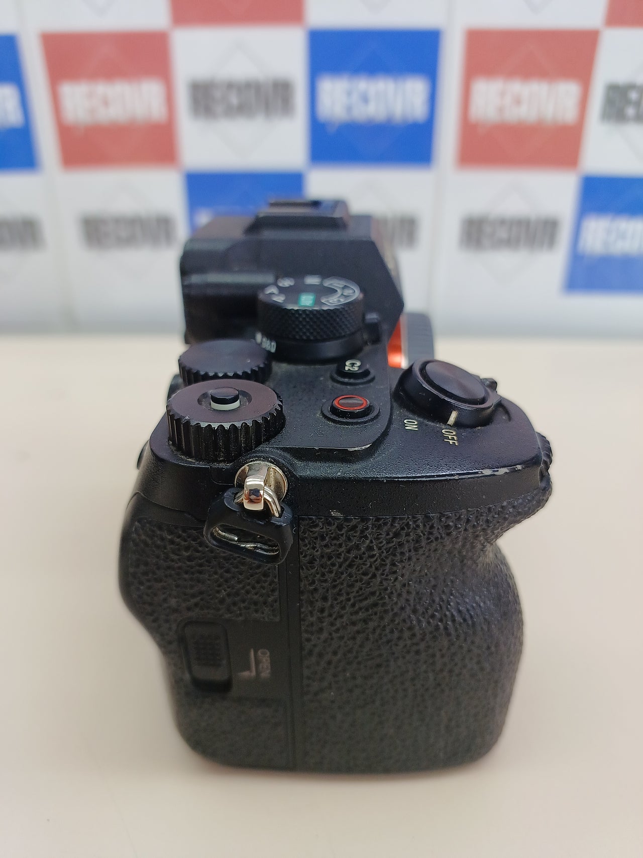 Cámara Full-Frame Sony Alpha 7 IV – 4K 60p