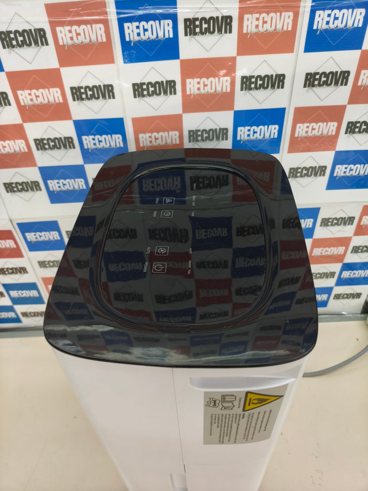 Deshumidificador CONOPU de 12 L/día
