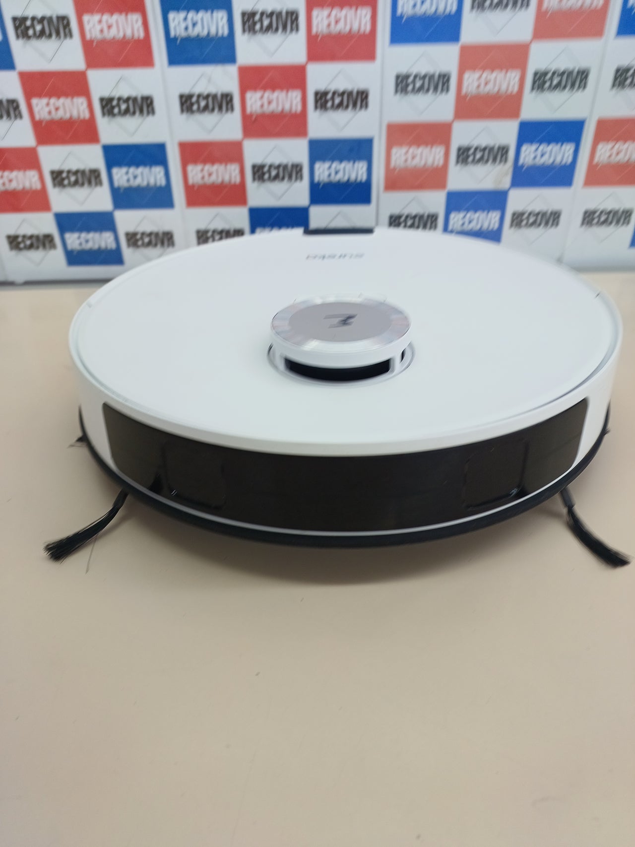 Robot aspirador 4000 Pa LiDAR 180 min autovaciado Eureka