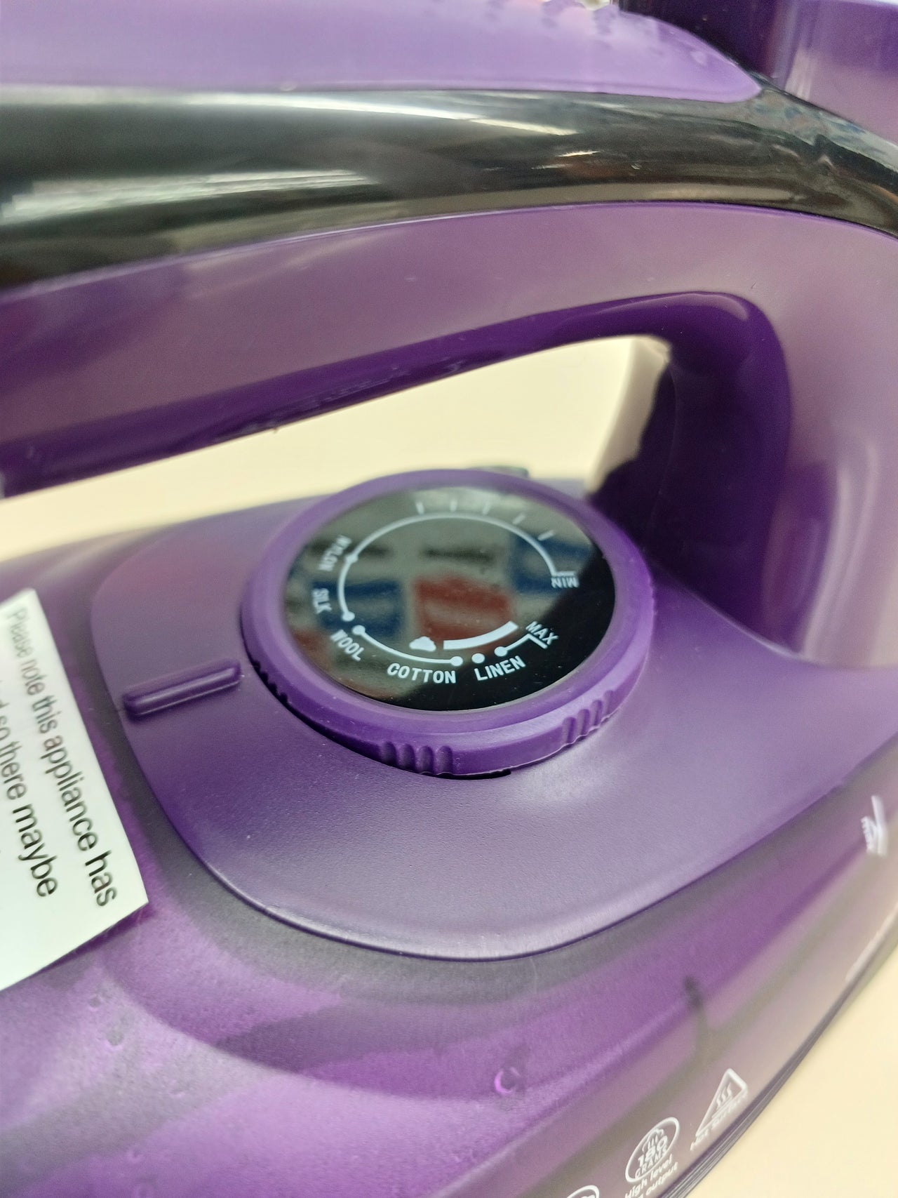 Plancha Sin Cable Tower T22008 2400W Cerámica
