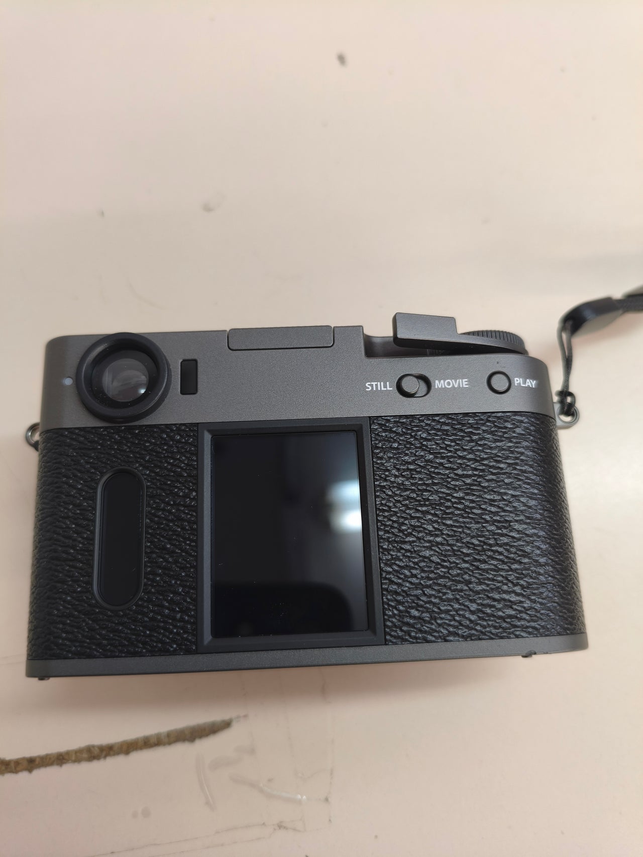 FUJIFILM X-HF1, cámara compacta, gris carbón