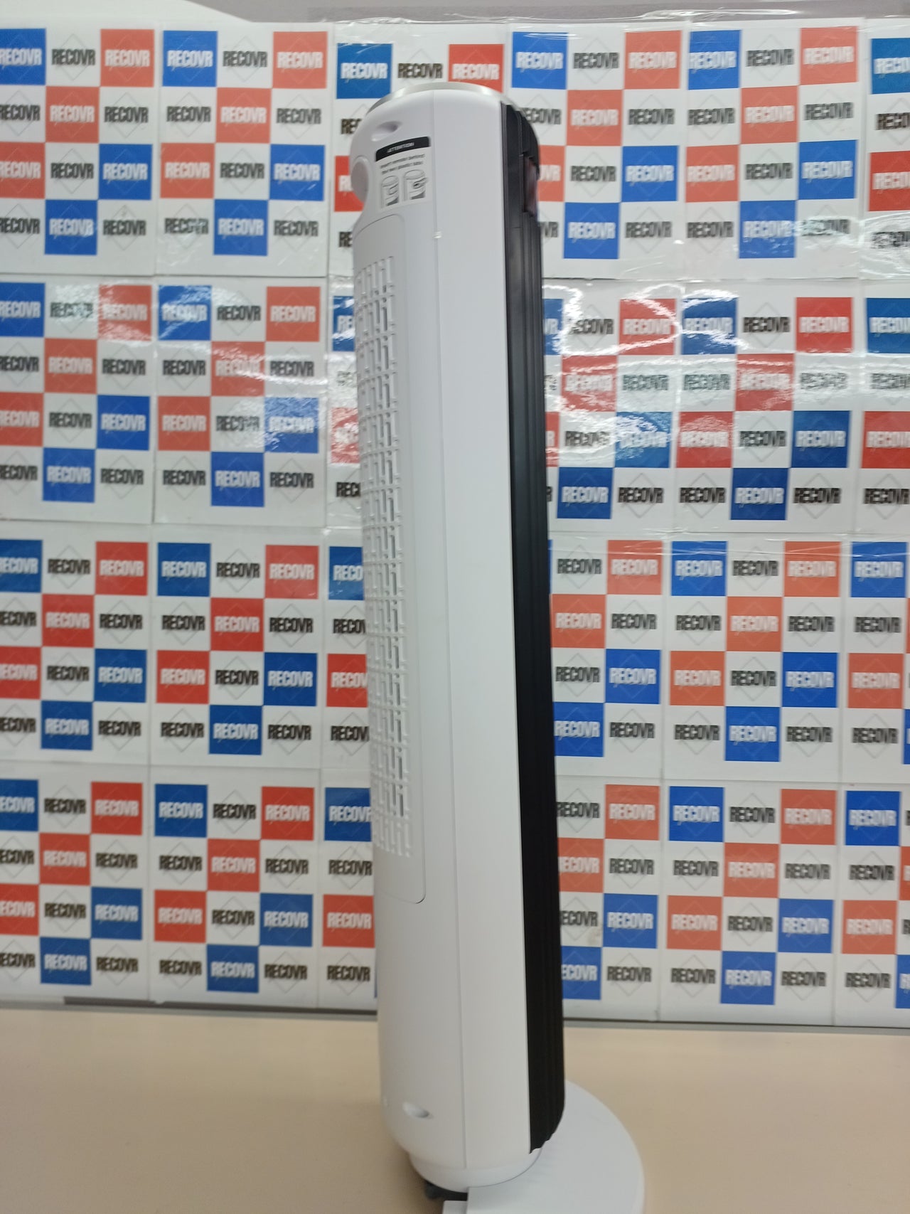 Ventilador torre silencioso 12 velocidades 26 W Levoit