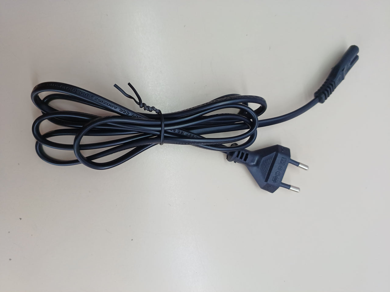 Radio Cassette Portátil con CD, Bluetooth y USBAiwa BBTC-550MG