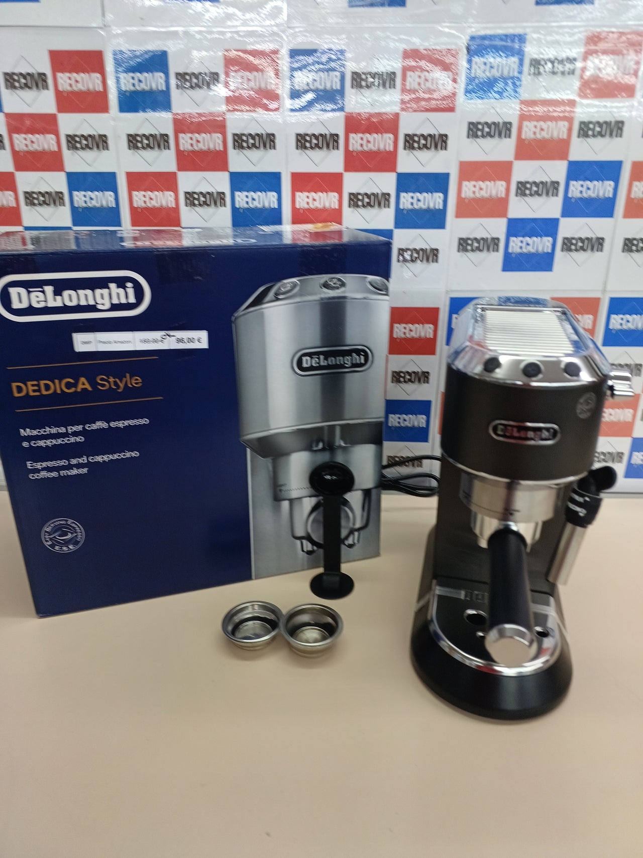 Cafetera espresso bomba acero 1,3 L negra - De'Longhi
