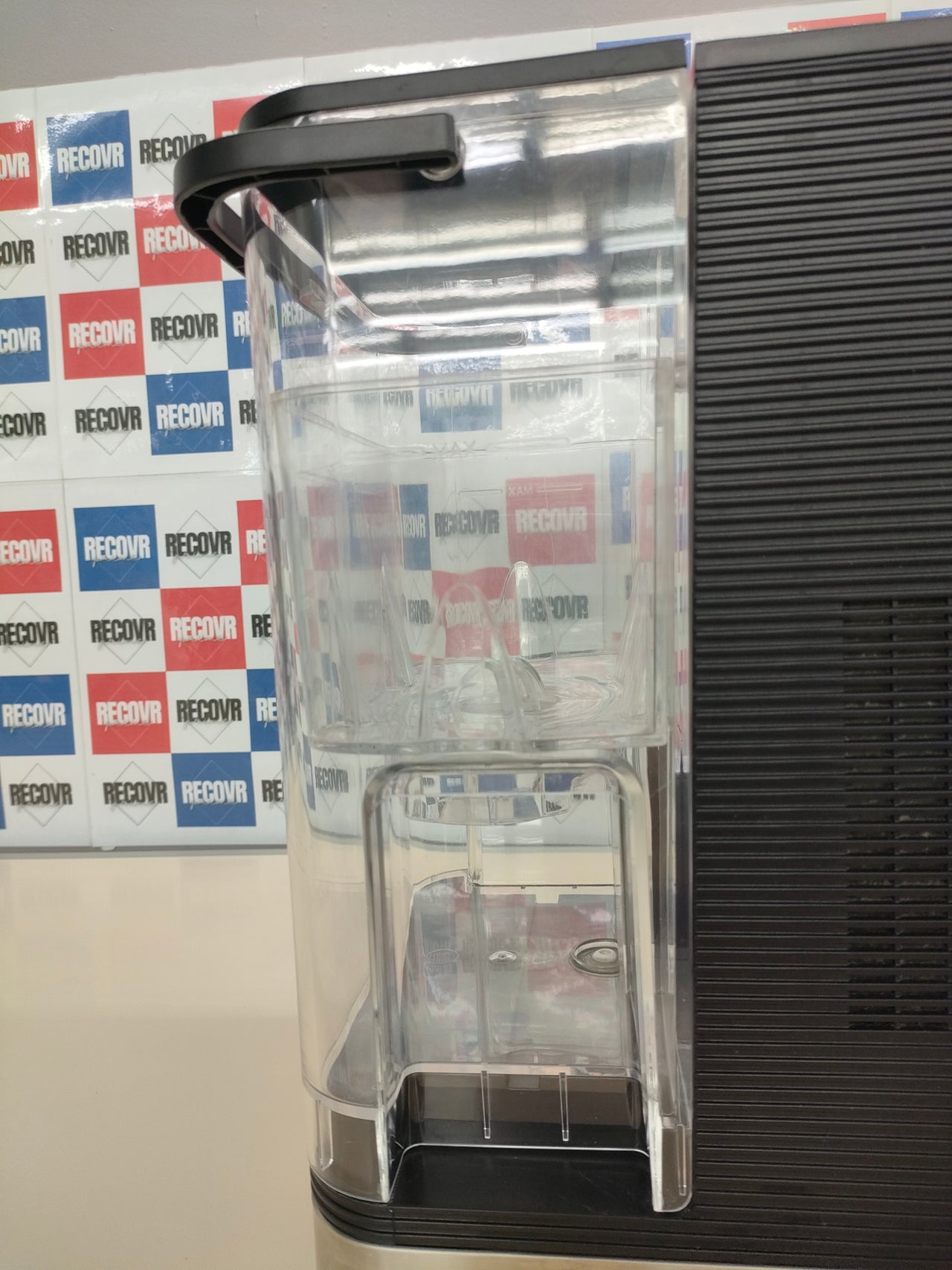 Dispensador instantáneo de agua caliente y fría con filtro Aqua Optima Aurora, 3,8 l de capacidad, incluye 1 filtro de agua Evolve+ de 30 días para reducir los microplásticos y el cloro
