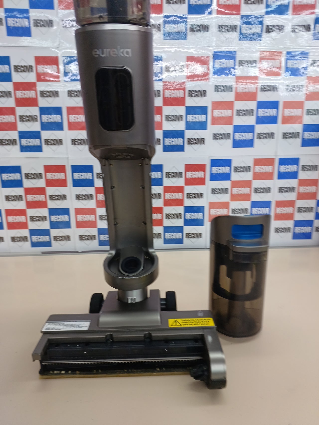 Aspiradora fregona sin cable multisuperficie voz Eureka