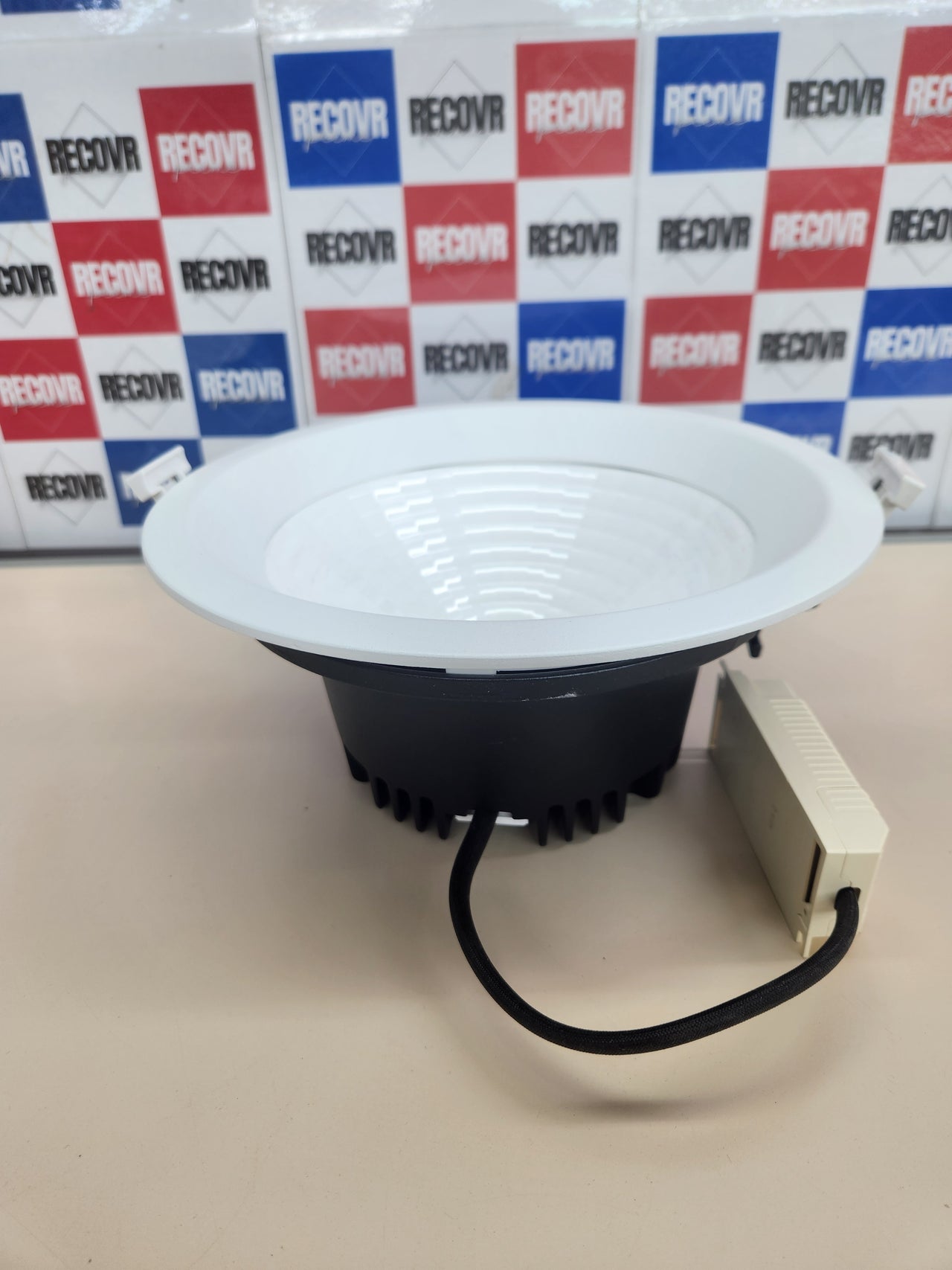 Foco empotrable LED 17,4 W 4000 K Normalit EE34B