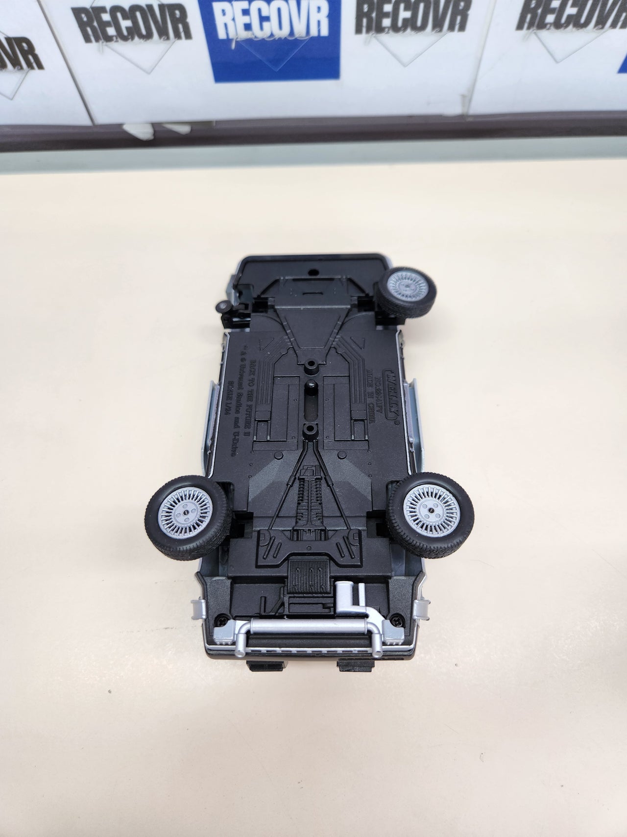 Coche DeLorean volador Regreso al Futuro