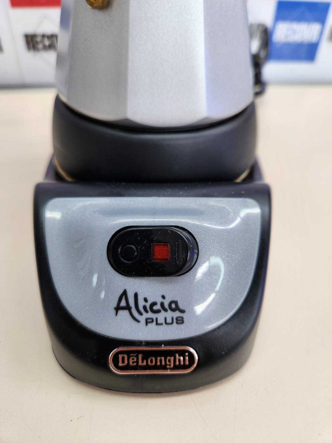 Cafetera Italiana 1,4L 450W De'Longhi