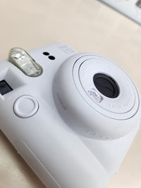 Cámara Instax Mini 12, color  Clay White