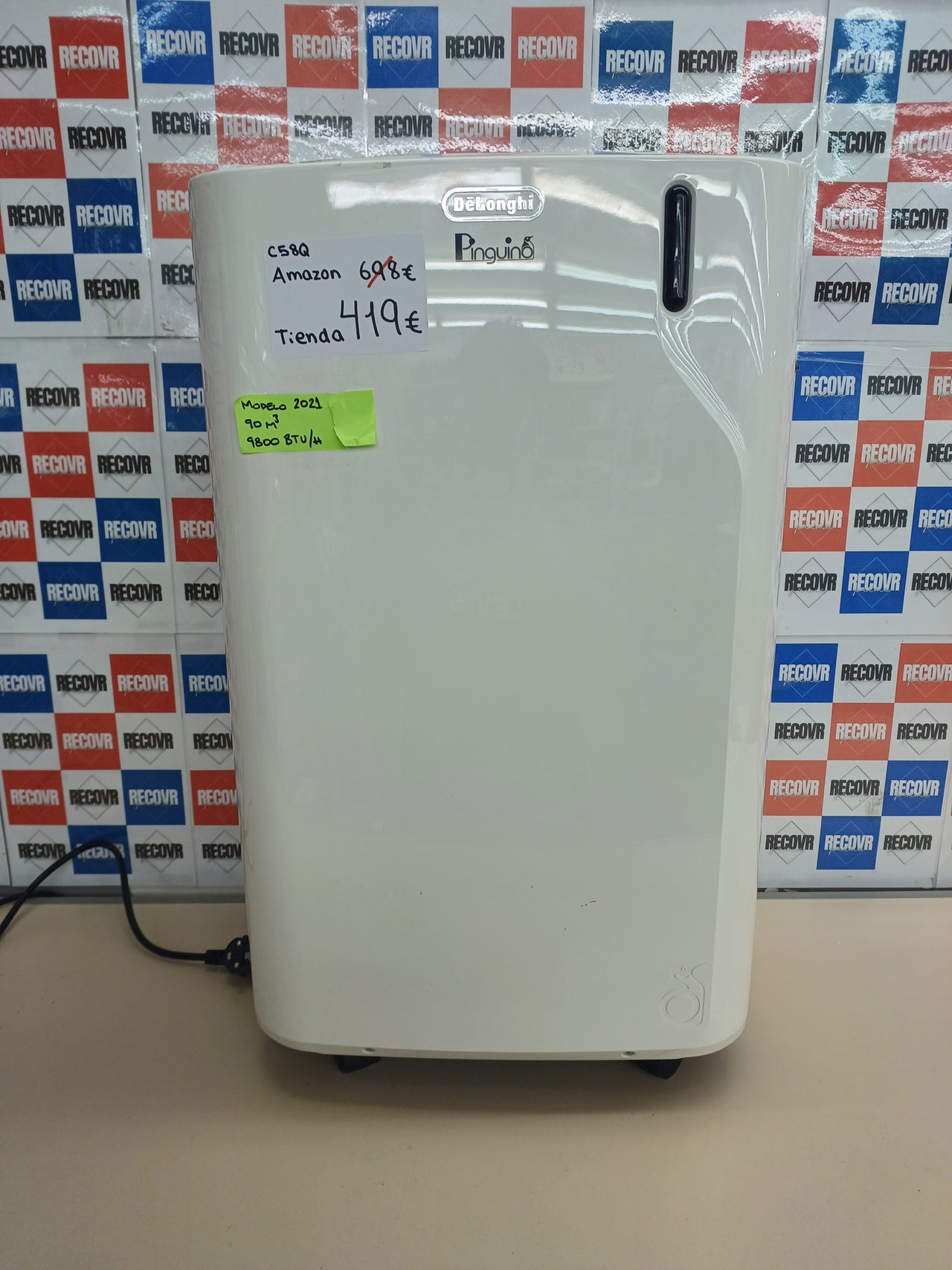 Aire acondicionado portátil 9800 BTU Pinguino De'Longhi