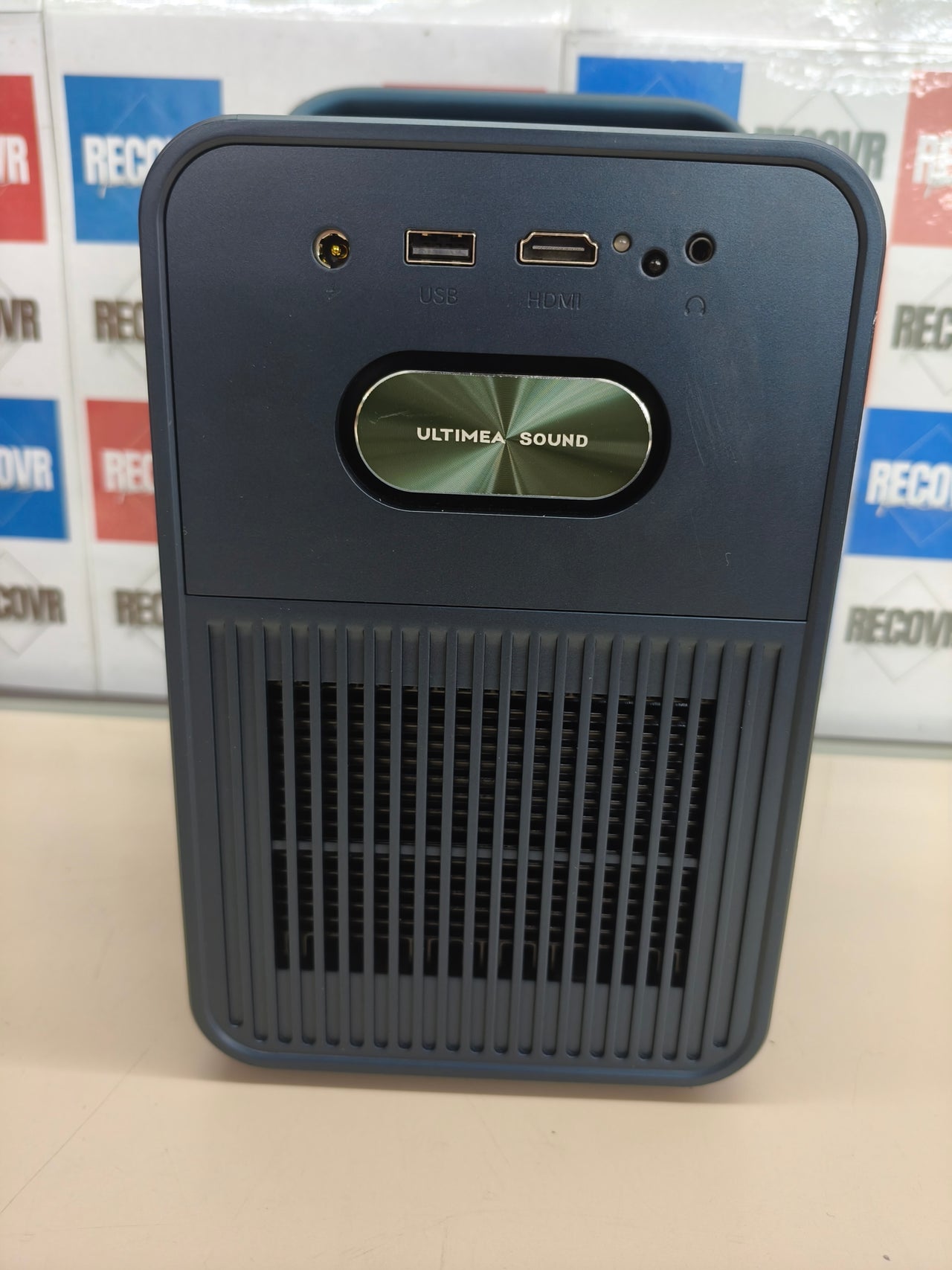 Proyector Ultimea Poseidon E40 Full HD con Android TV