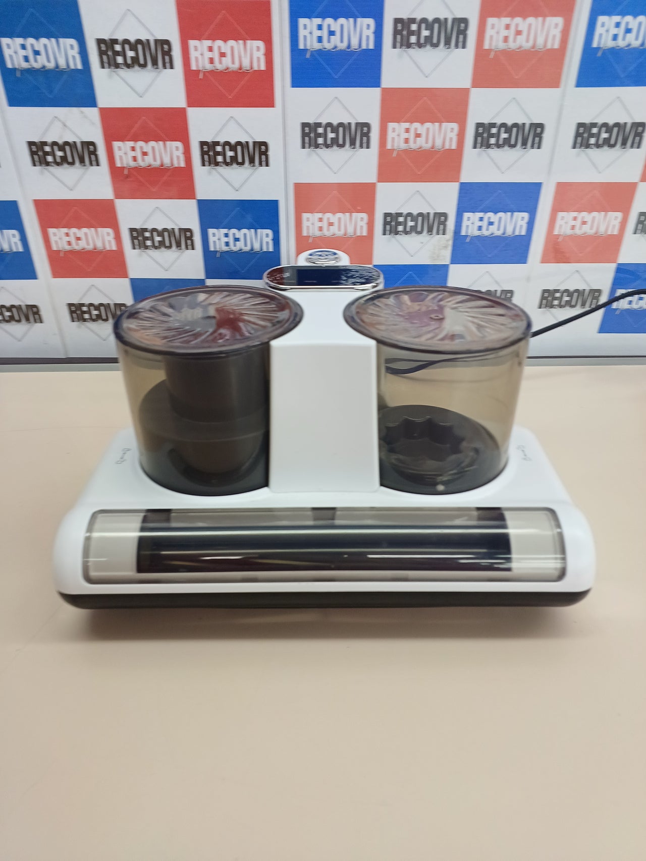 Aspirador antiácaros UV 16 kPa 500W HEPA - Genérico