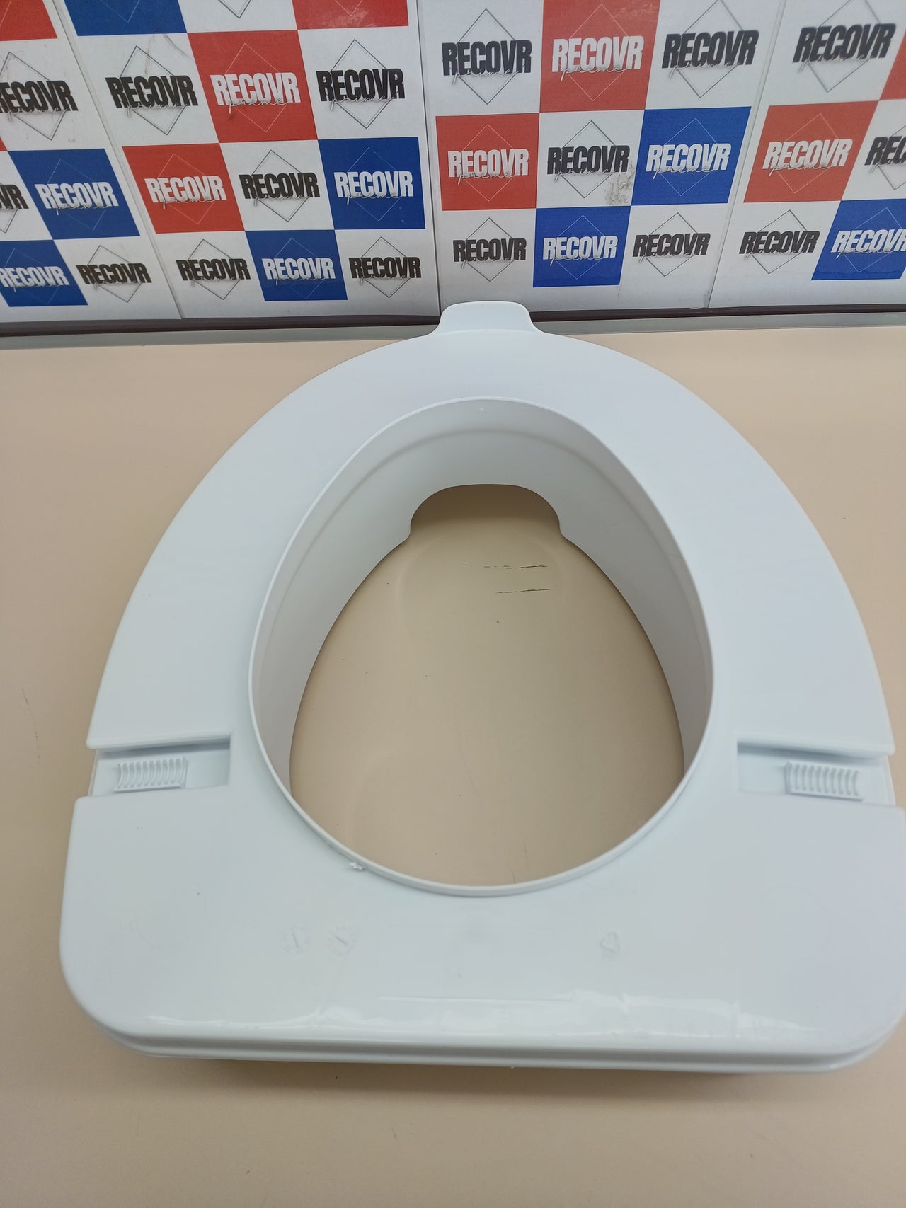 e-wiwa Elevador de inodoro, H10 cm, con sistema de fijación lateral, ligero, desinfectable, capacidad de carga 200 kg