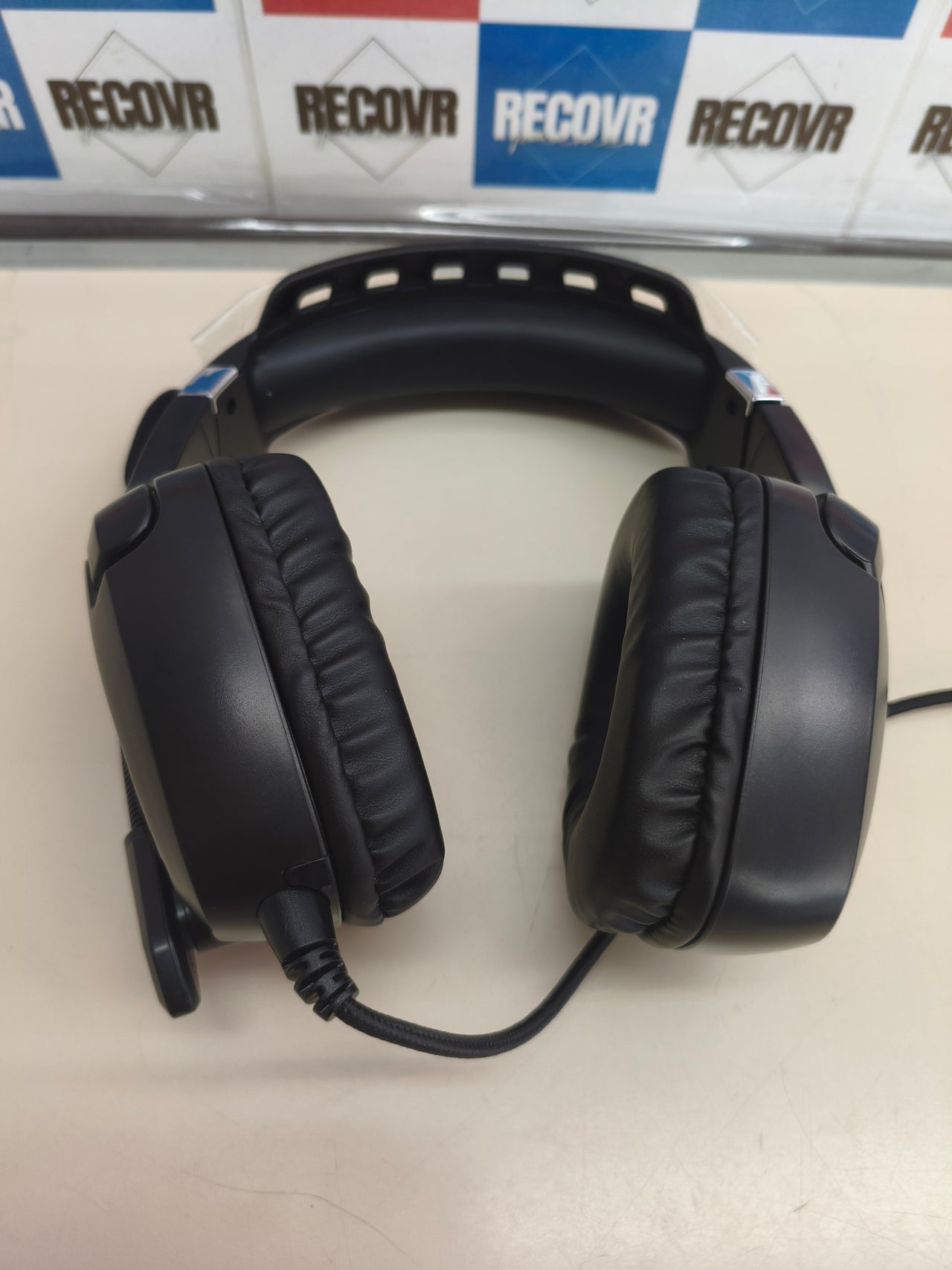 Auriculares gaming con licencia oficial para PS4 y PS5