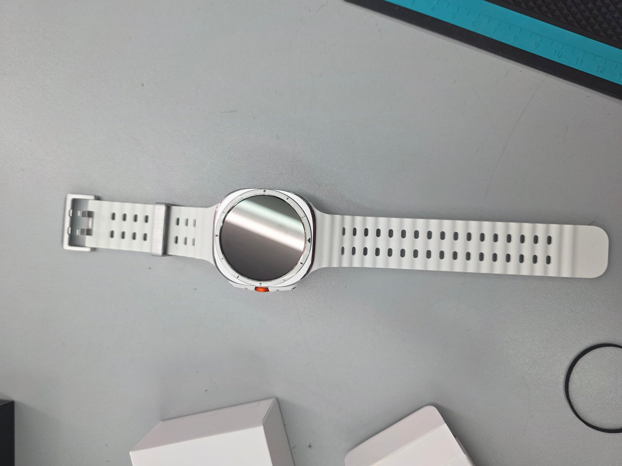 Samsung Galaxy Watch Ultra 2025 47mm - LTE WIFI GPS BLUETOOTH