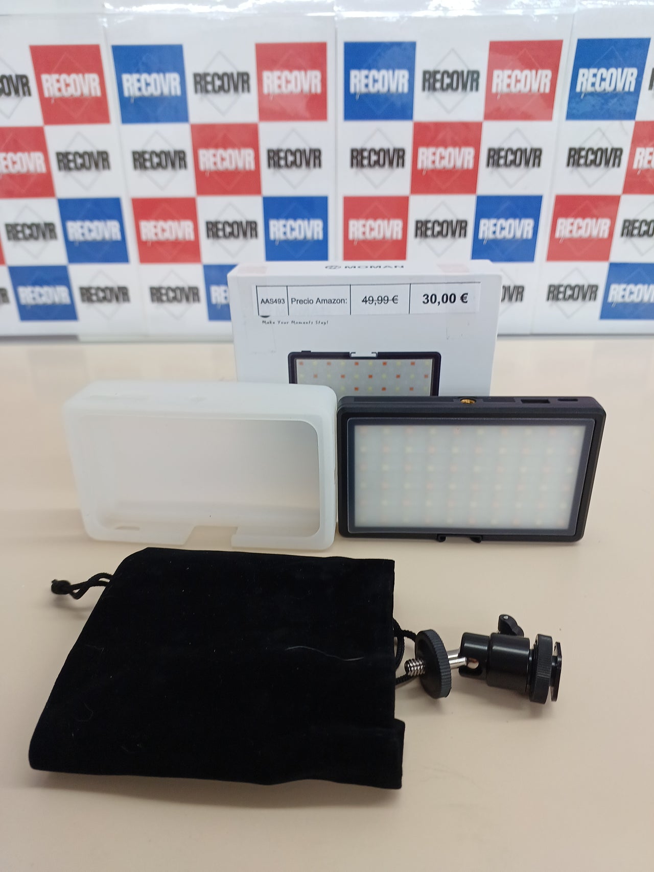 Luz Cámara, Moman ML8 Antorcha LED Vídeo con Difusor, Reflex Foco Fotografia con Función Power Bank, Regulable 2500K-9000K, TLCI/CRI 98+, 190g, Cable Tipo C incluido, para Sony Canon Nikon DSLR