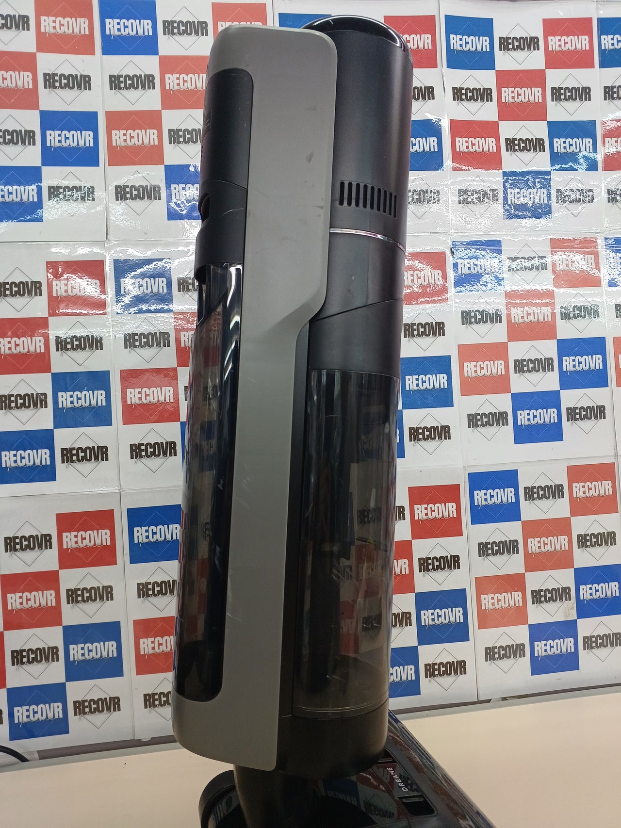 Aspirador fregona sin cable 35 min autolimpieza Dream.