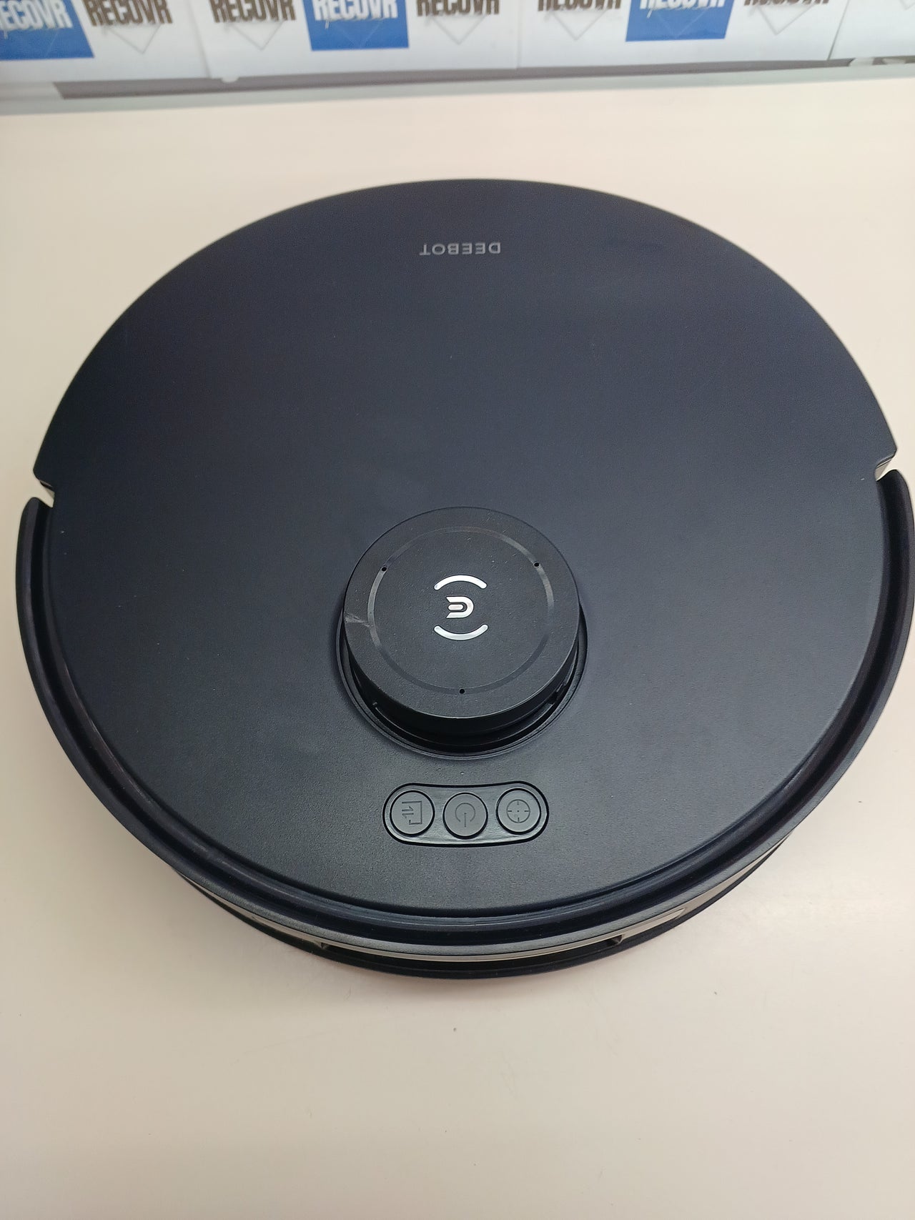 Robot aspirador 11000Pa IA fregado bordes T30S Ecovacs.