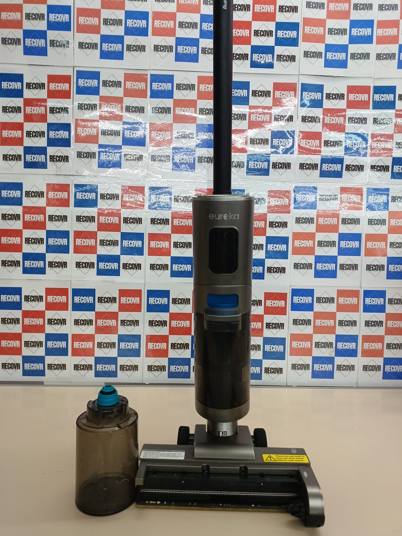 Aspiradora fregona sin cable multisuperficie voz Eureka