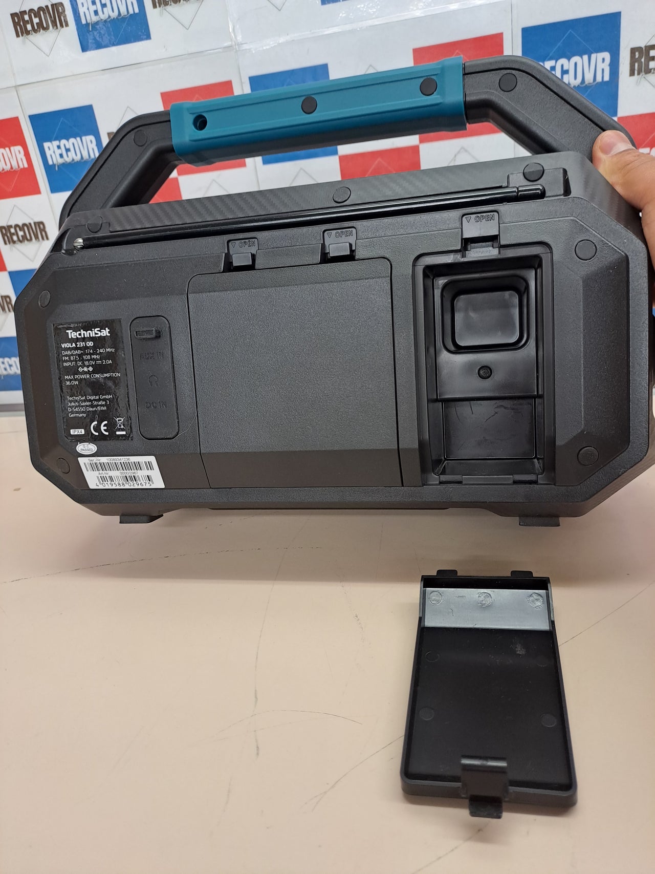 Radio Bluetooth DAB+ batería Makita TechniSat Viola 231 OD